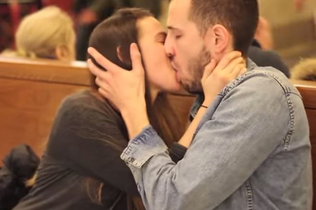 ragazza cerca ragazza