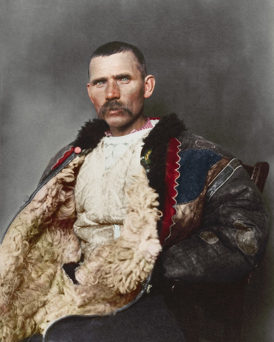 Vestiti di un pastore rumeno (1906)