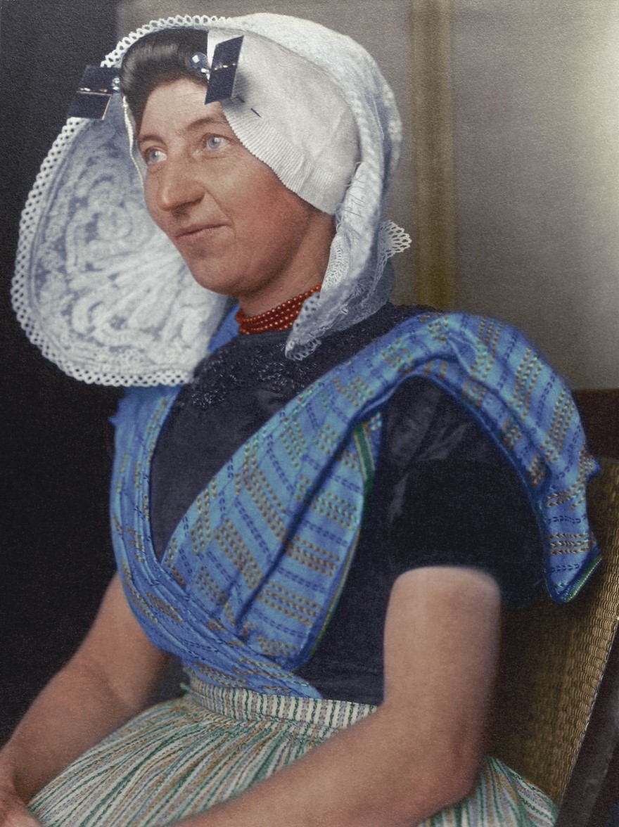 Vestiti di una donna olandese nel 1910