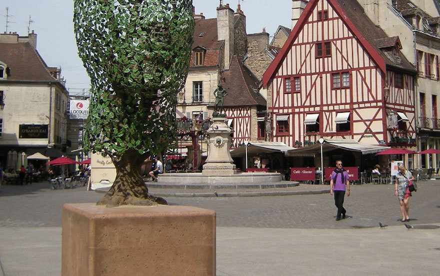 Digione Piazza François Rude