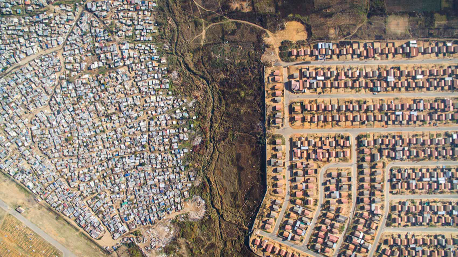 confine tra zone ricche e povere