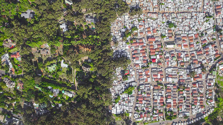 confine tra zone ricche e povere