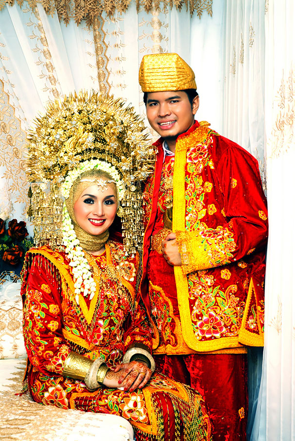 Vestiti matrimoniali indonesiani