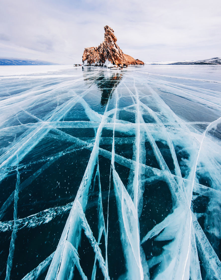 lago Bajkal ghiacciato