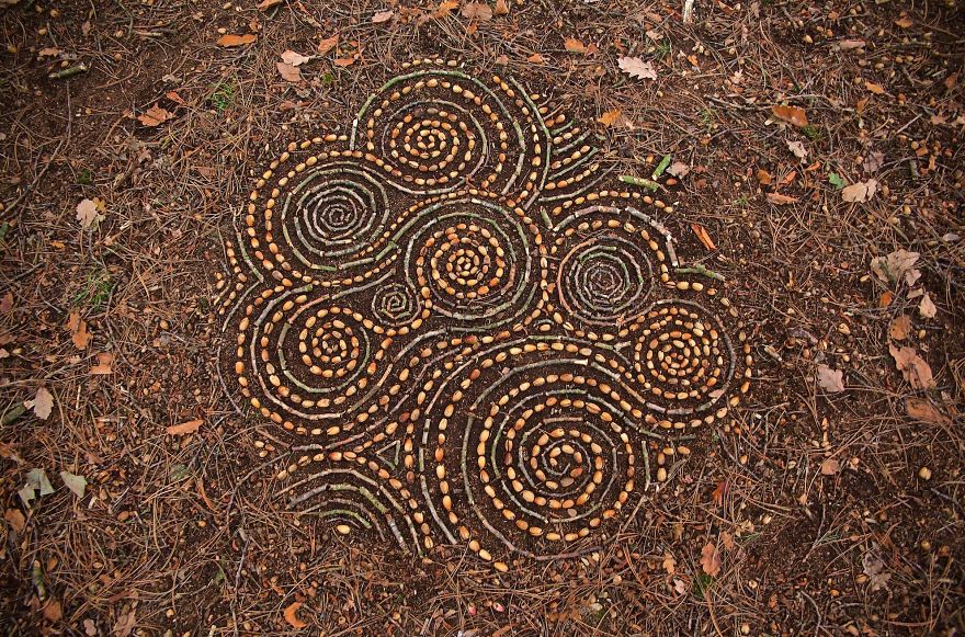 mandala con elementi naturali