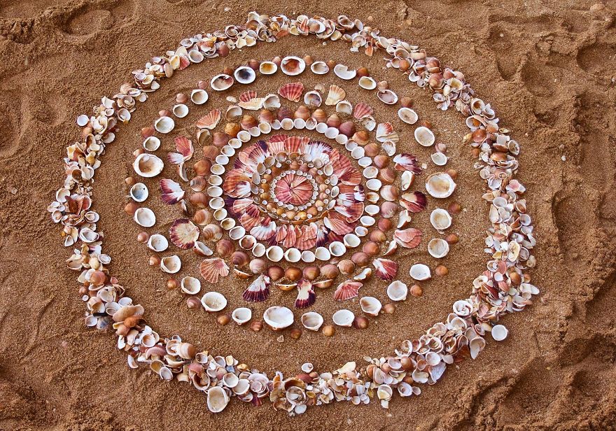 mandala con elementi naturali