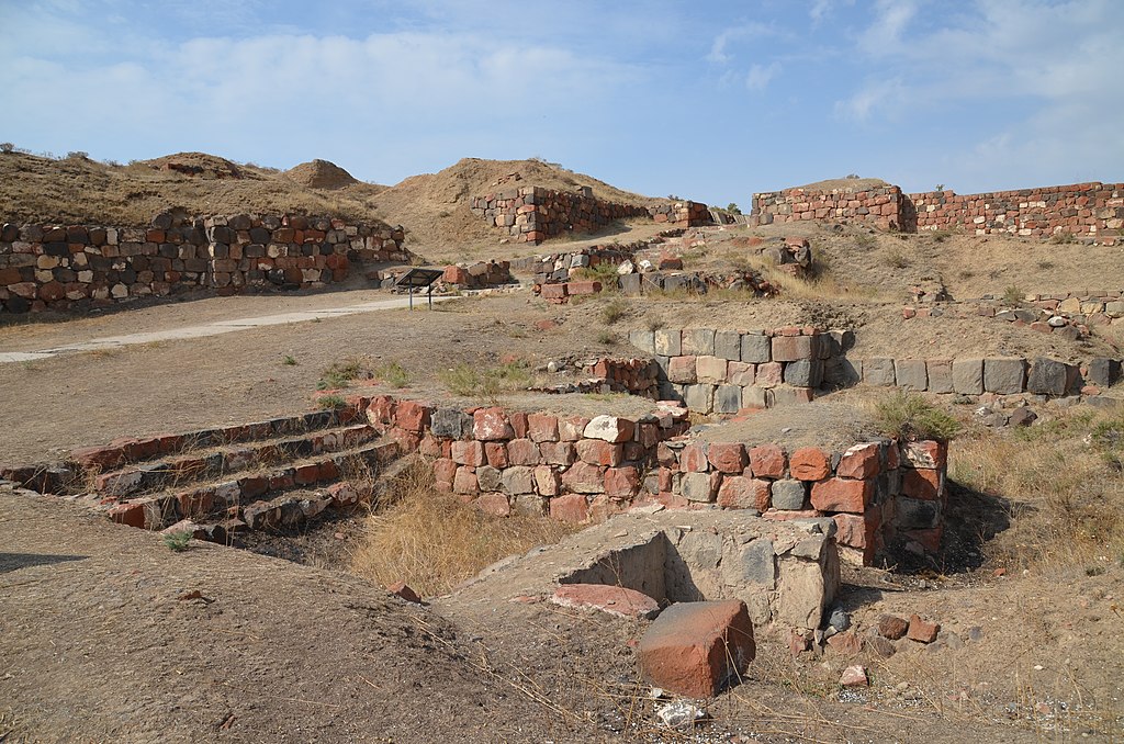 Fortezza di Erebuni, una città fortificata urartiana fondata dal re urartiano Argishti I nel 782 a.C., Armenia