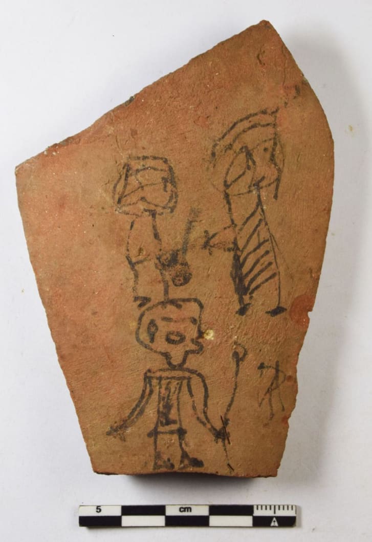 Tra i 18.000 frammenti trovati sul sito c'erano i disegni di un bambino.